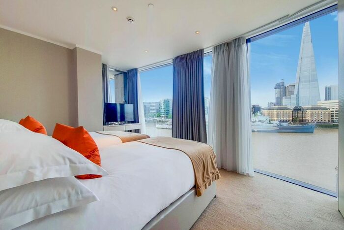 2 Bedroom Flat To Rent In Lower Thames Street, City, London, EC3R