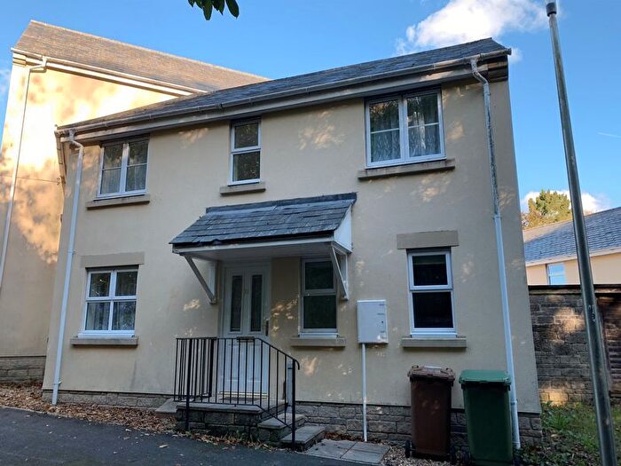 3 Bedroom Semi-Detached House To Rent In Ramsey Gardens, Plymouth, PL5