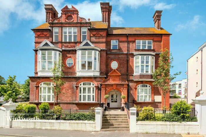 2 Bedroom Apartment To Rent In Dyke Road, Brighton, East Sussex, BN1