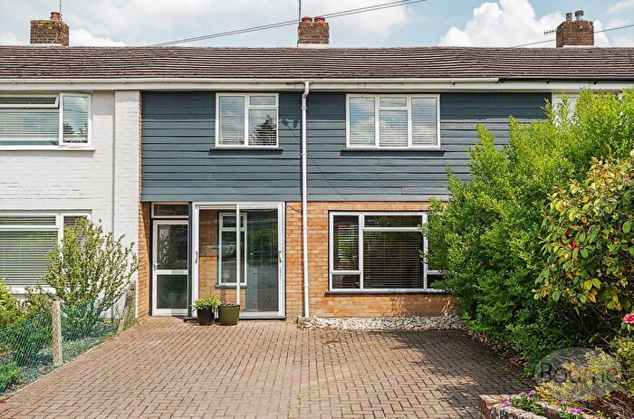 3 Bedroom Terraced House For Sale In Rush Croft, Godalming, Surrey, GU7