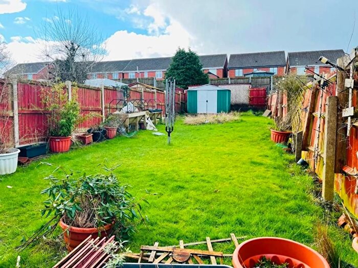 3 Bedroom Property To Rent In The Grove, Northfield, B31