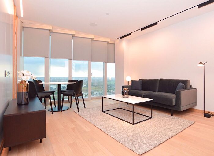 1 Bedroom Flat To Rent In Flat, Manhattan Loft Gardens, Stratford, E20