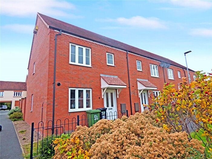3 Bedroom End Of Terrace House To Rent In Garden Close, Kington, Herefordshire, HR5