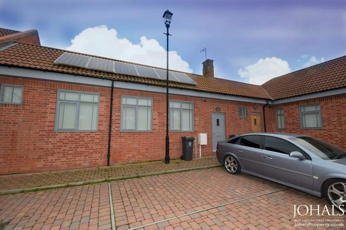 3 Bedroom Terraced Bungalow To Rent In Sangha Close, Leicester, LE3