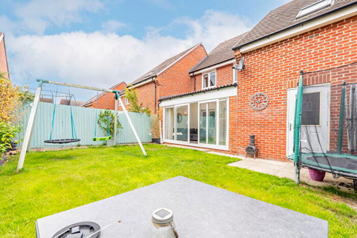 4 Bedroom Link Detached House For Sale In Partridge Place, Wixams, MK42