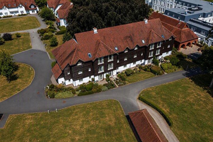 2 Bedroom Retirement Property For Sale In Templeton Road, RG17