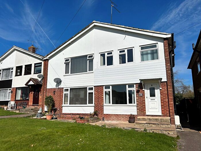 3 Bedroom Semi Detached House For Sale In Cronshaw Close, Didcot, OX11