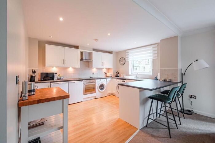 1 Bedroom Apartment For Sale In Parsonage Lane, Brighouse, HD6