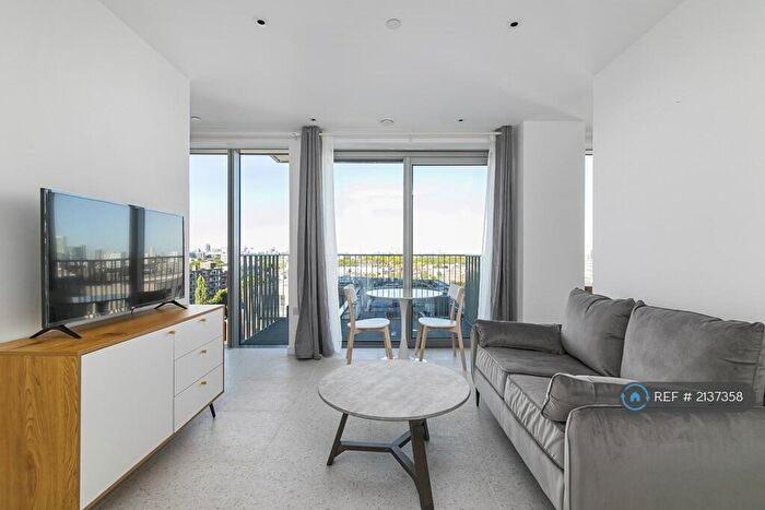 1 Bedroom Flat To Rent In Tapestry Way, London, E1