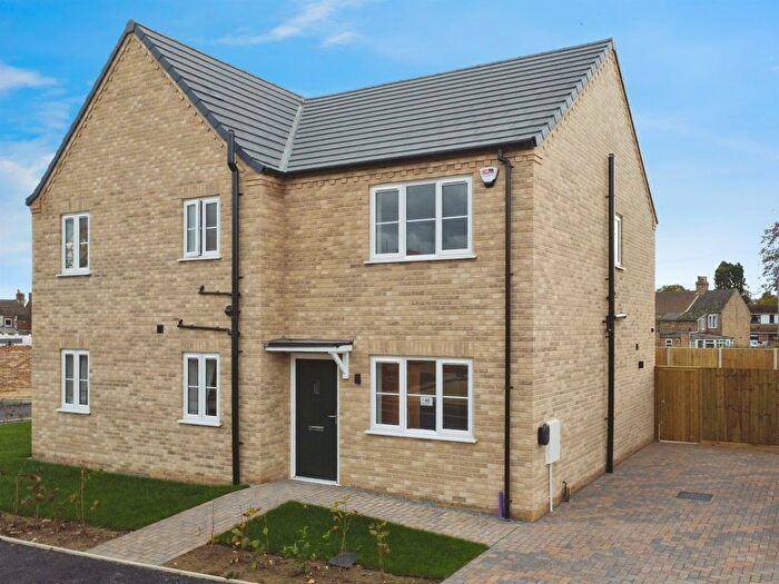 2 Bedroom Semi-Detached House For Sale In Sutton Road, Leverington, Wisbech, PE13