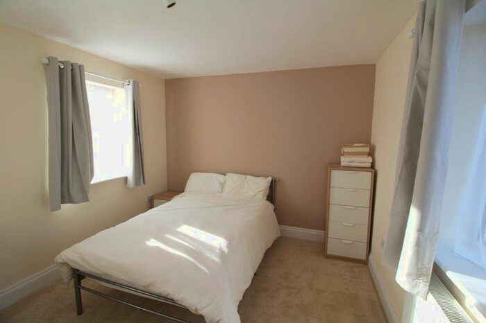 4 Bedroom Town House To Rent In Bushelton Close, Coventry, CV1