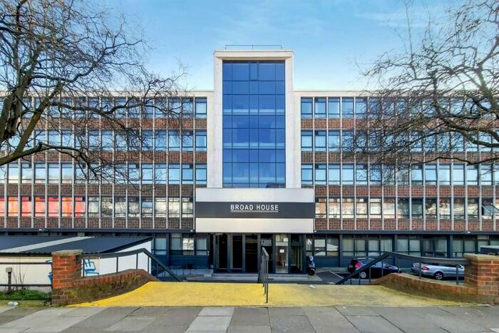 1 Bedroom Flat To Rent In Broad House, Imperial Drive, Rayners Lane, HA2