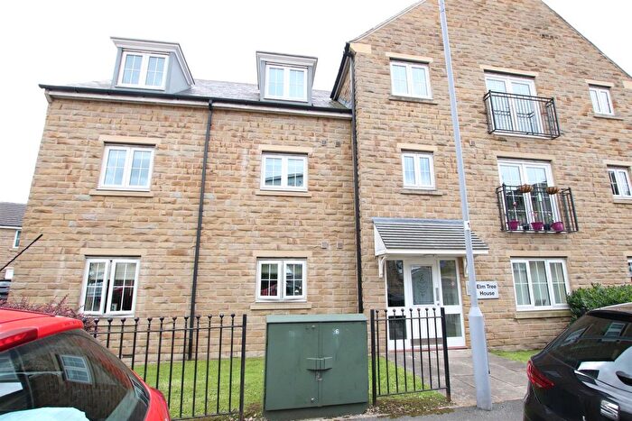 2 Bedroom Flat To Rent In Longlands, Idle, Bradford, BD10
