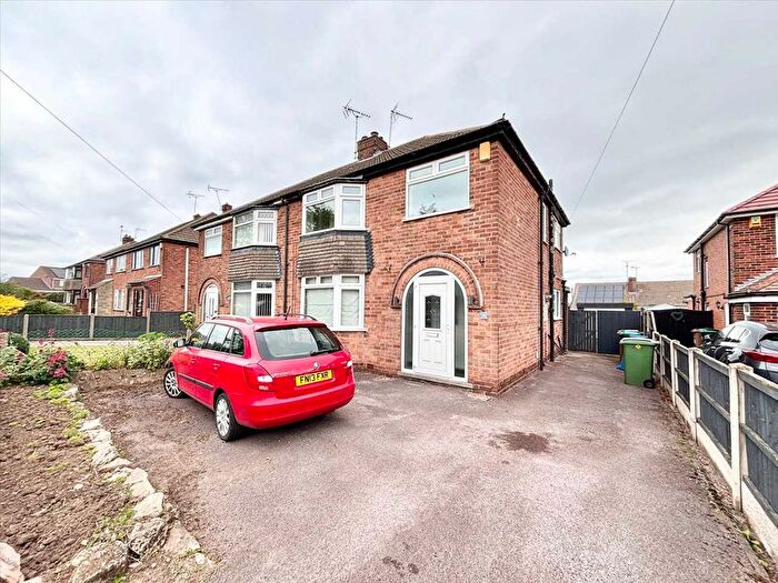 3 Bedroom Semi-Detached House To Rent In Park Hall Road, Mansfield Woodhouse, NG19