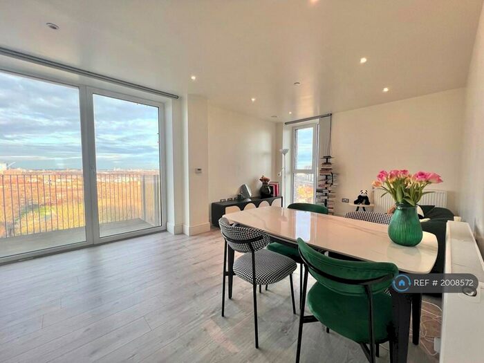 2 Bedroom Flat To Rent In Canning Town, London, E16