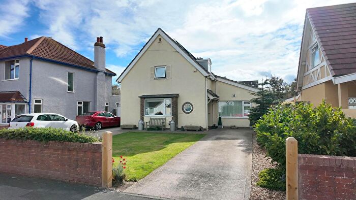 4 Bedroom Detached House For Sale In Crugan Avenue, Kinmel Bay, LL18