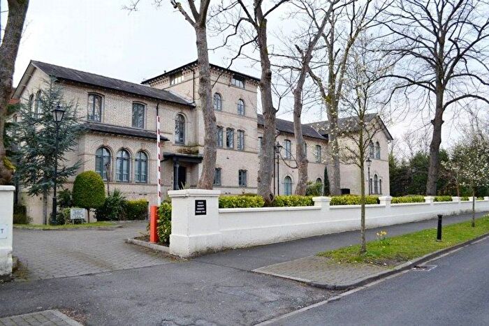 2 Bedroom Flat For Sale In Ellerslie Court, Upper Park Road, Manchester, M14