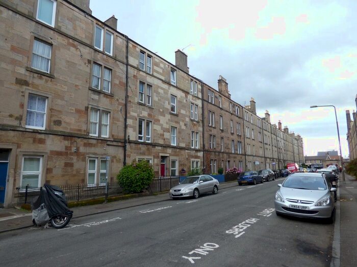 1 Bedroom Flat To Rent In Caledonian Place, Edinburgh, EH11