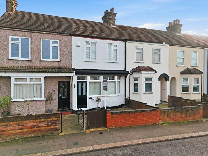 3 Bedroom Terraced House For Sale In Rectory Road, Little Thurrock, Grays, RM17