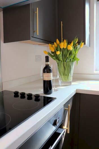 4 Bedroom Terraced House To Rent In Exchange Road, West Bridgford, NG2