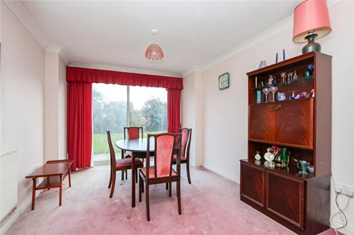 4 Bedroom Detached House For Sale In Meadow Way, Bradley Stoke, Bristol, BS32