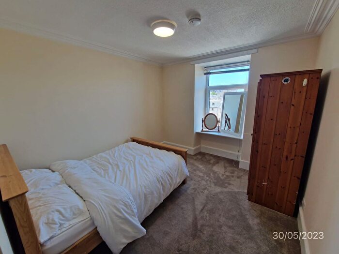 3 Bedroom Flat To Rent In Leadside Road, Top Floor Flat, Aberdeen, Aberdeenshire, AB25
