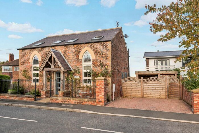 3 Bedroom Detached House For Sale In Hirst Road, Chapel Haddlesey, Selby YO8