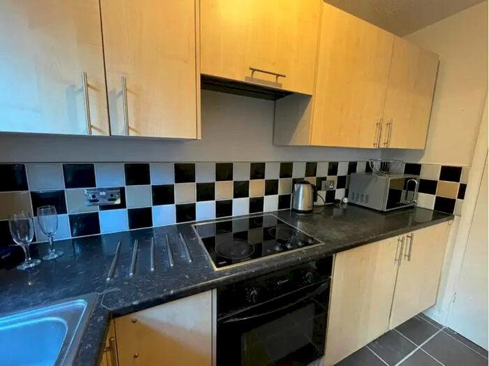 1 Bedroom Flat To Rent In Kings Road, Mitcham, CR4