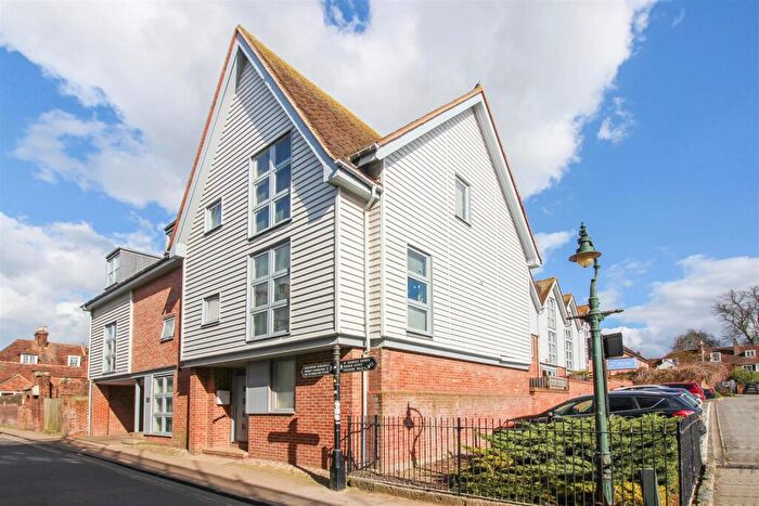 1 Bedroom Flat To Rent In Tannery Mews, Stour Street, Canterbury, Kent, CT1