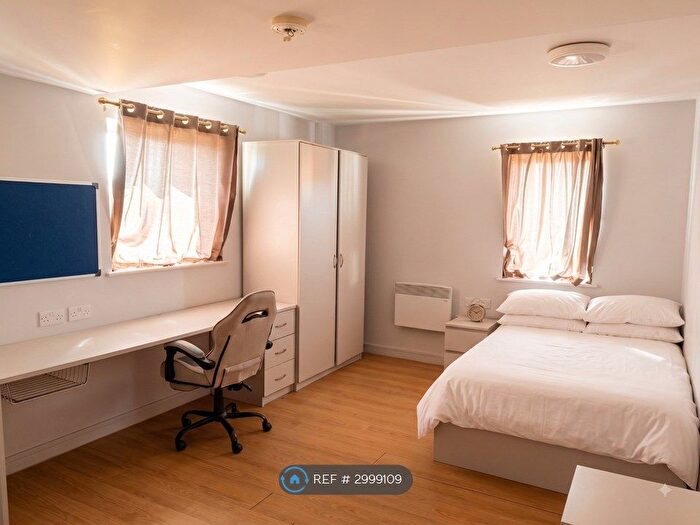 Studio To Rent In Chatham Place, Liverpool, L7
