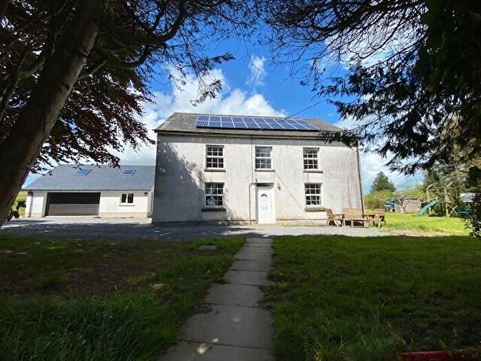 4 Bedroom Smallholding For Sale In Creuddyn Bridge, Lampeter, SA48