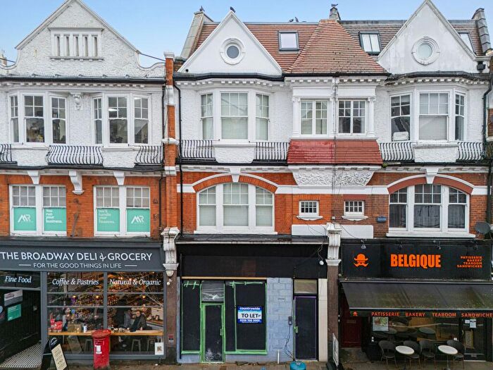 2 Bedroom Apartment To Rent In The Broadway, Woodford Green, IG8