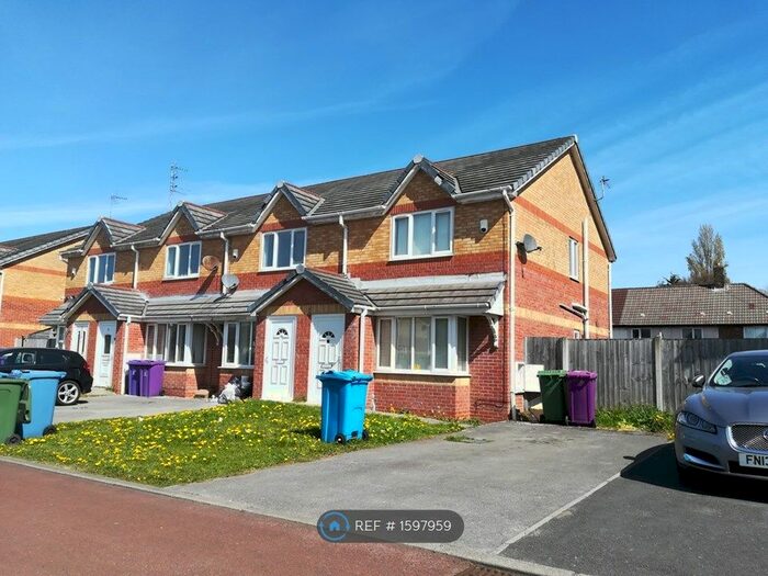 3 Bedroom Semi-Detached House To Rent In Penshaw Close, Liverpool, L14