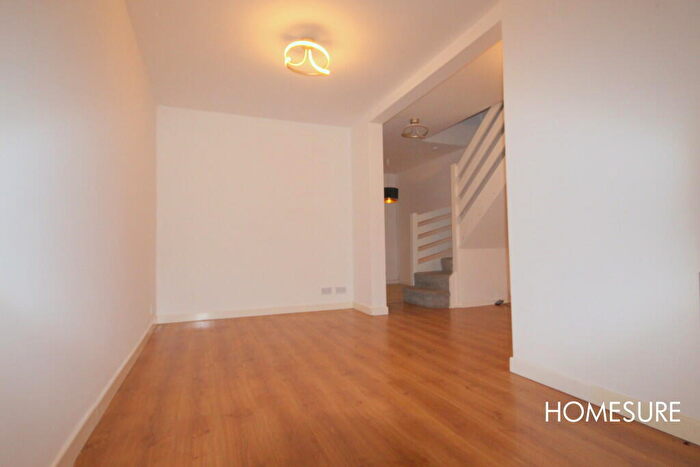 2 Bedroom Semi-Detached House To Rent In The Cleves, Lydiate, L31