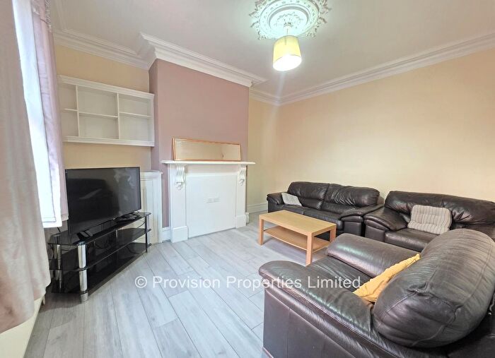 3 Bedroom Terraced House To Rent In Branksome Place, Hyde Park, Leeds, LS6