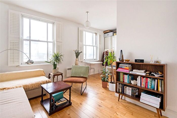 1 Bedroom Flat To Rent In Kerrington Court, North Kensington, W10