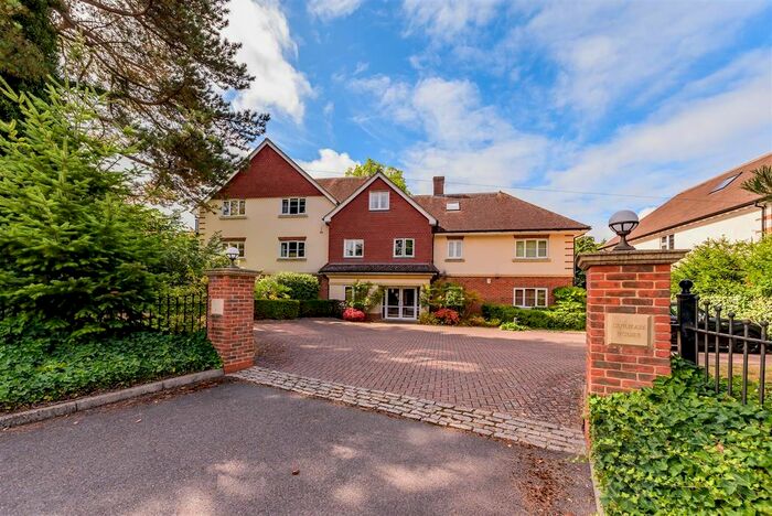 1 Bedroom Flat To Rent In Symeon Place, Caversham Heights, Reading, RG4