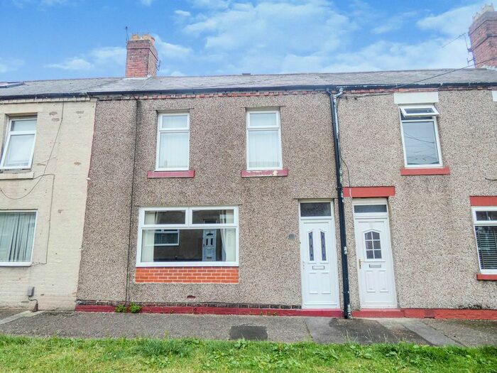 4 Bedroom Terraced House To Rent In Charles Avenue, Shiremoor, Newcastle Upon Tyne, NE27