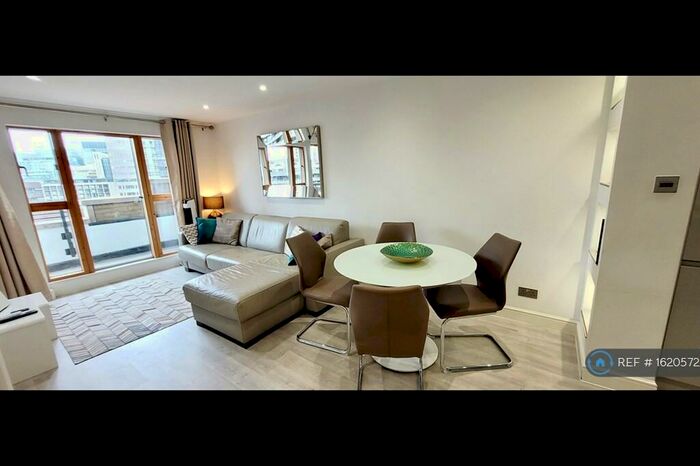 1 Bedroom Flat To Rent In St Pauls / Barbican, London, EC1A
