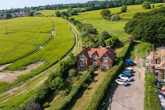 3 Bedroom Cottage For Sale In Stewards Green Road, Epping, CM16
