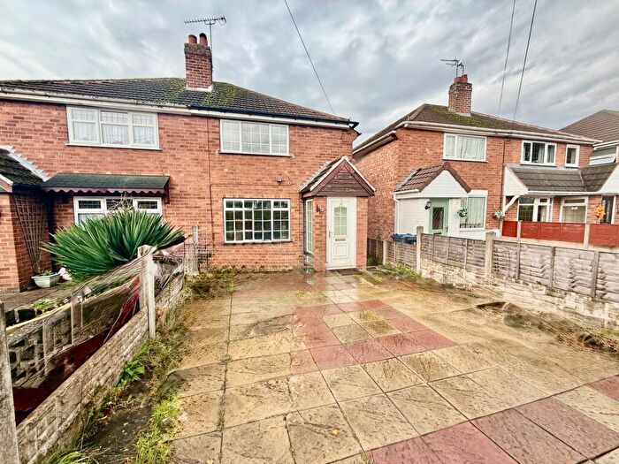 2 Bedroom Semi Detached House To Rent In Shady Lane, Birmingham, B44
