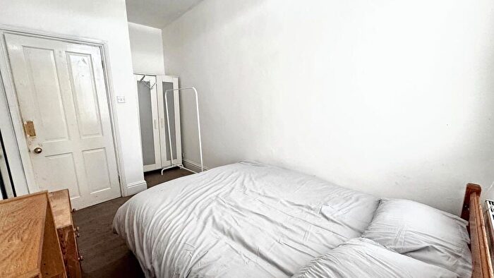 2 Bedroom Flat To Rent In Seymour Road, Bristol, BS7
