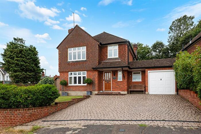 3 Bedroom Detached House For Sale In Grove Avenue, Epsom, KT17