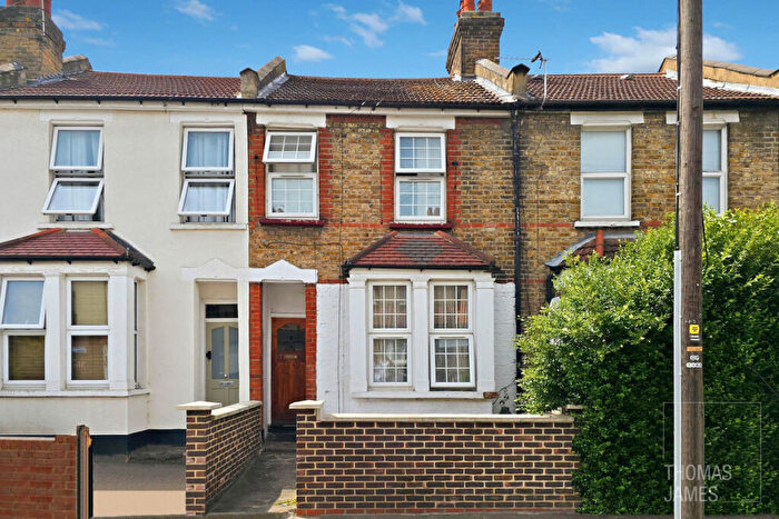 2 Bedroom Terraced House For Sale In Sheldon Road, London, N18