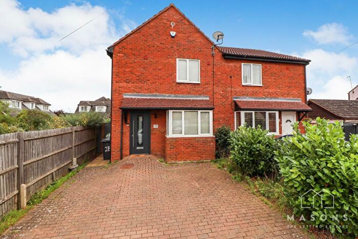 3 Bedroom Semi-Detached House To Rent In The Baulk, Sandy, Bedfordshire, SG19