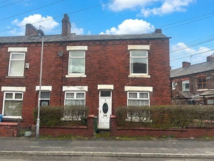 3 Bedroom End Terrace House For Sale In Brooklands Avenue, Chadderton, Oldham, Greater Manchester, OL9