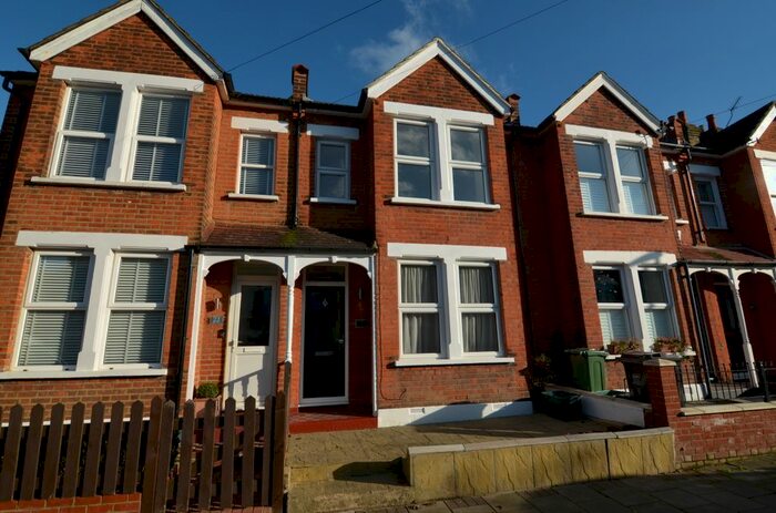 3 Bedroom End Of Terrace House To Rent In Croft Road, Bromley, BR1