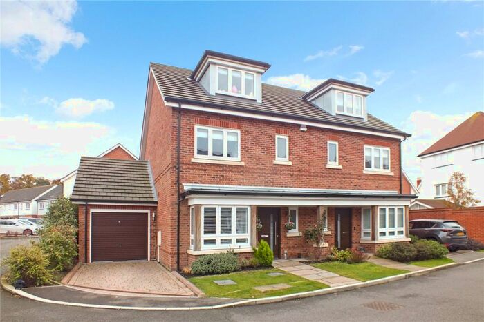 3 Bedroom Semi-Detached House To Rent In Teaseltun, Fleet GU51