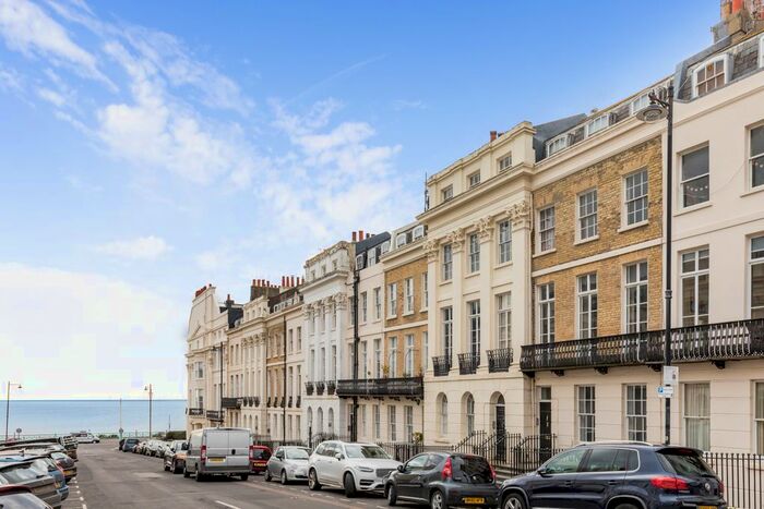 1 Bedroom Flat To Rent In Portland Place, Brighton, BN2