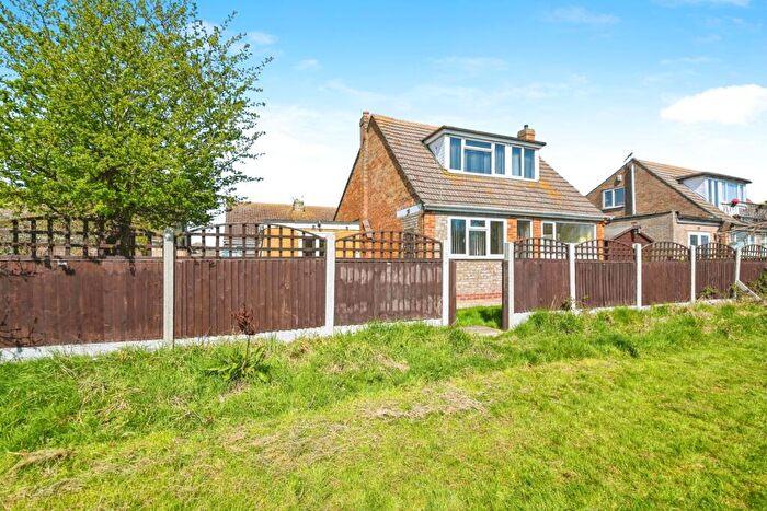 3 Bedroom Bungalow For Sale In Crossways, Jaywick, Clacton-on-Sea, Essex, CO15